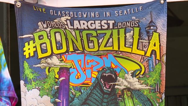 24-foot #Bongzilla - the world's largest bong - takes shape in Seattle