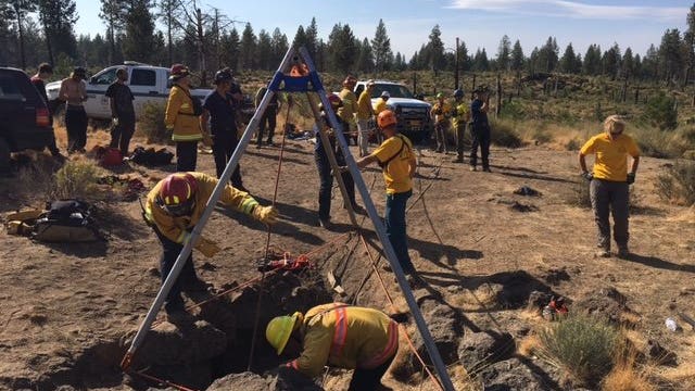 Officials rescue man who fell while exploring Oregon cave