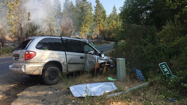 3 dead, 1 arrested, 10 acres burned after crash in Roy