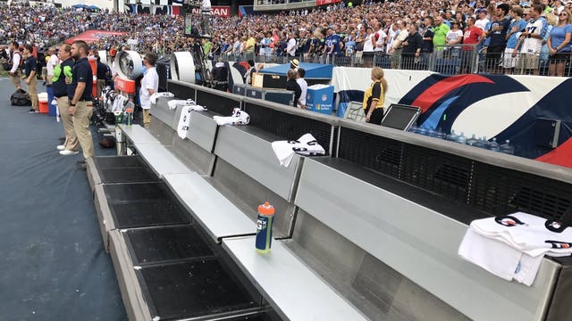 Seahawks stay in locker room during national anthem before Titans game