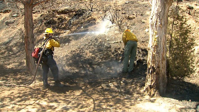Evacuees return home after Central Washington wildfire explodes overnight