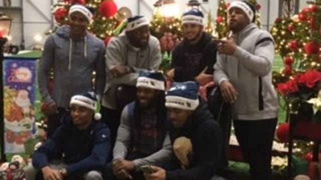 Richard Sherman gives back to families in need this holiday