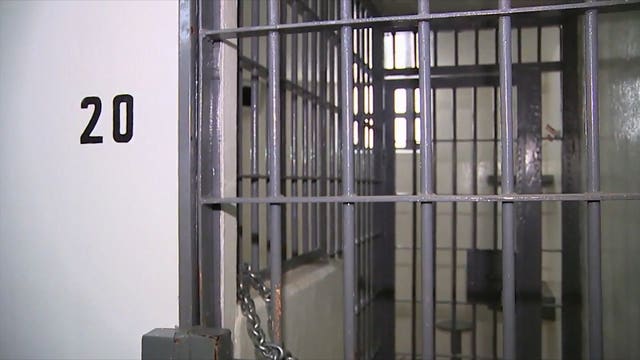 Fired Washington sheriff's deputy sentenced to prison for stalking wife, violating no-contact order