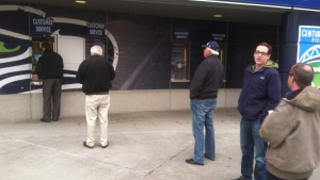 Hawks fans buying Super Bowl tickets fast