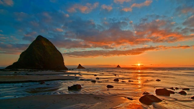 Interior Secretary Ryan Zinke to reconsider drilling off Oregon