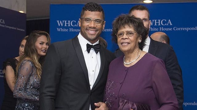 WATCH: Russell Wilson reads emotional Mother's Day note -- not knowing mom is listening