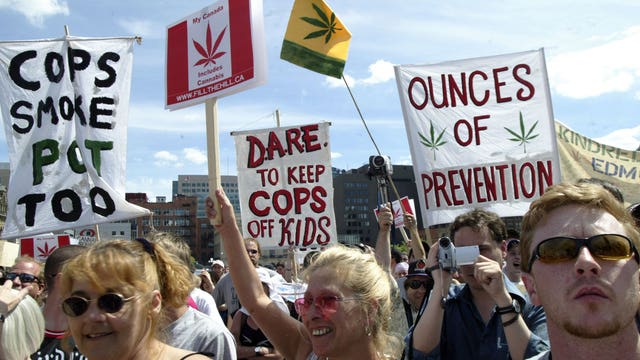 Canada introduces legislation to legalize marijuana