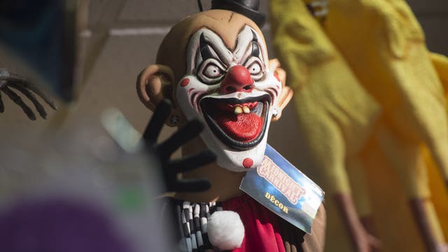 Shots fired after Ohio man chases daughter in clown mask