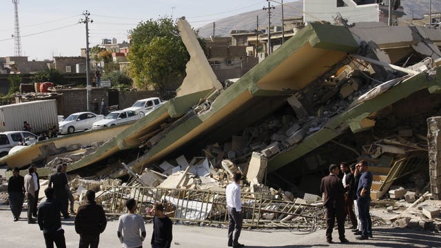 Over 400 dead from earthquake in Iran-Iraq border area