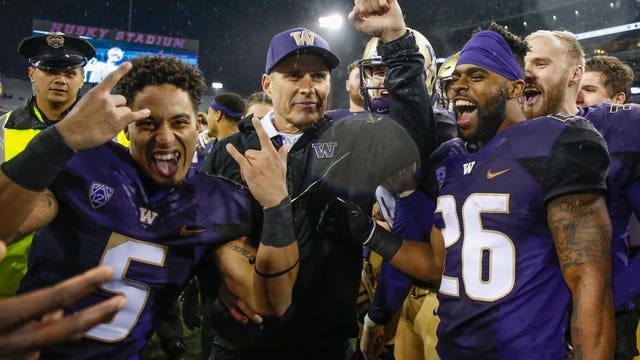 Huskies defy expectations; win fifth consecutive Apple Cup 41-14