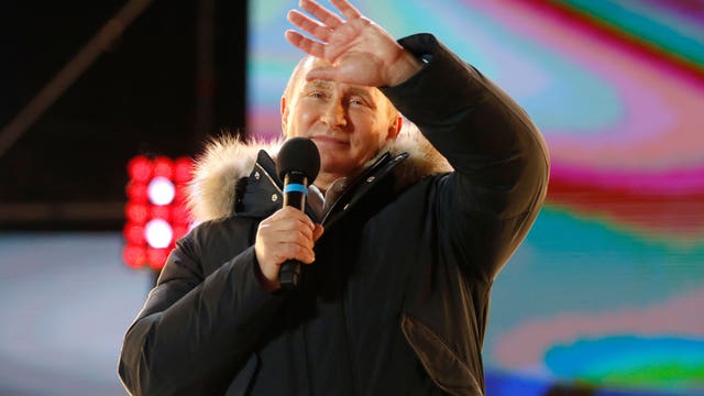 Vladimir Putin overwhelmingly wins another 6 years as Russian leader