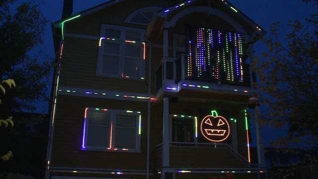 Ballard homeowner set Halloween lights to 'Thriller' and 17 other songs