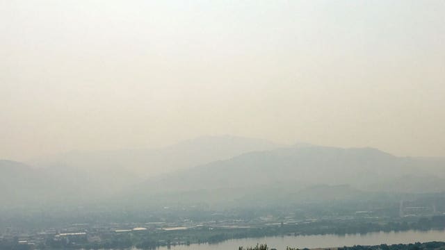 Smoke from Canadian wildfires blowing into Washington