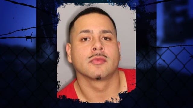 Juan Sanchez: 11-time felon accused of pulling gun on customer, demanding 'give me all your drugs'