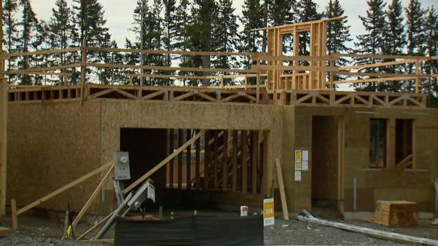 Homeowners, contractors eager to resume construction in Washington
