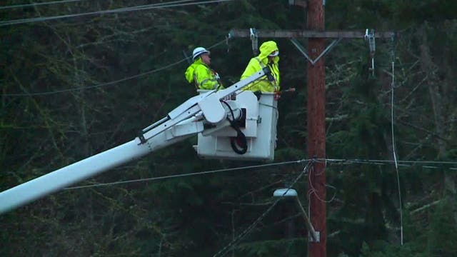 WA power outages: Gusty winds knock out power for thousands