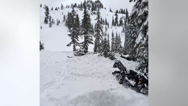 Issaquah snowmobiler dies in Kittitas County avalanche