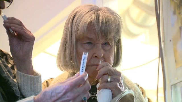 Senior citizens take field trip to Seattle marijuana dispensary