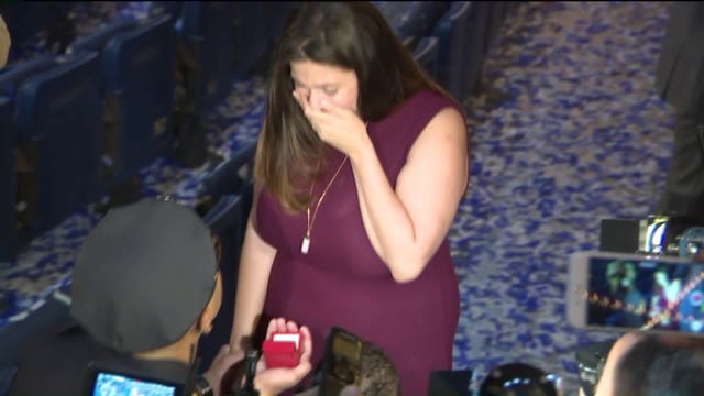 New NYPD officer proposes to girlfriend right after graduation ceremony