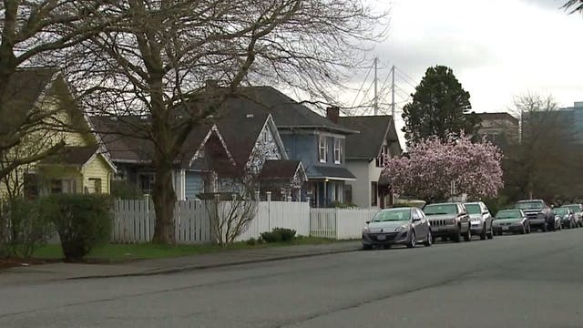 2 injured in shooting at house party in Everett