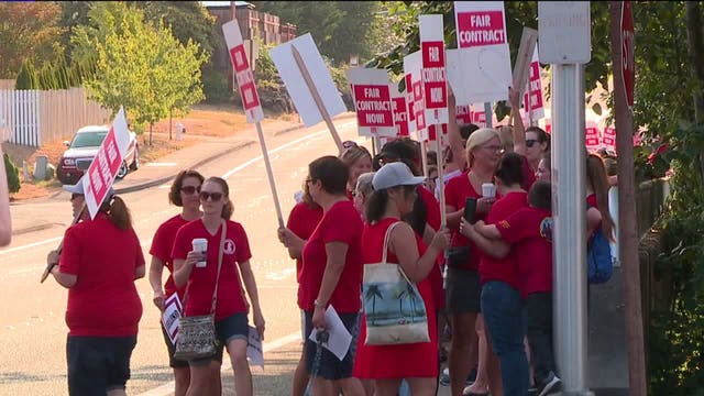 Will school start or will teachers strike? Districts negotiate over holiday weekend
