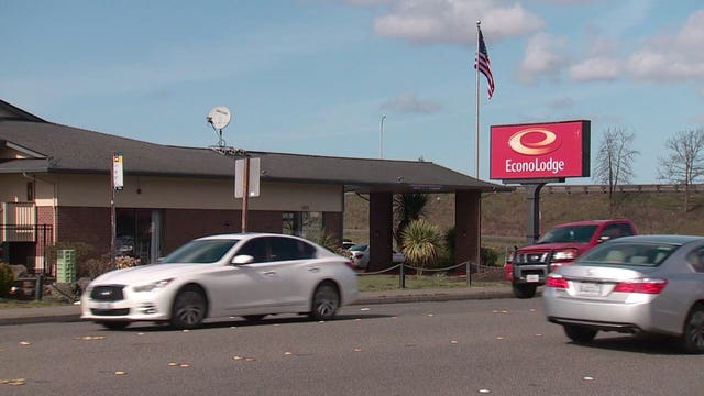King County changes policy for Kent motel after homeless person leaves quarantine site, boards Metro bus