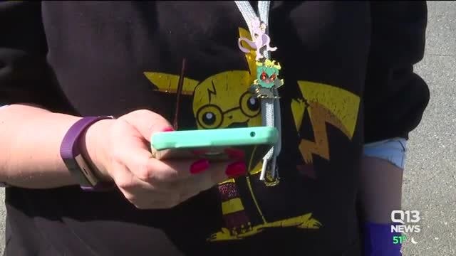 100 gamers clean up Sultan parks in global Pokémon GO Earth Day event