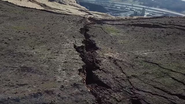 Rattlesnake Ridge slide slowing down, experts push back collapse