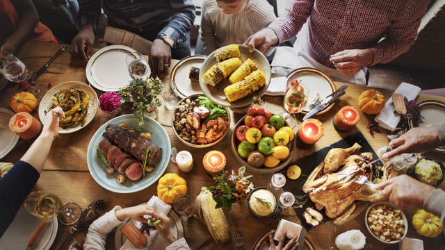 Families weigh dilemma of how to spend Thanksgiving this year
