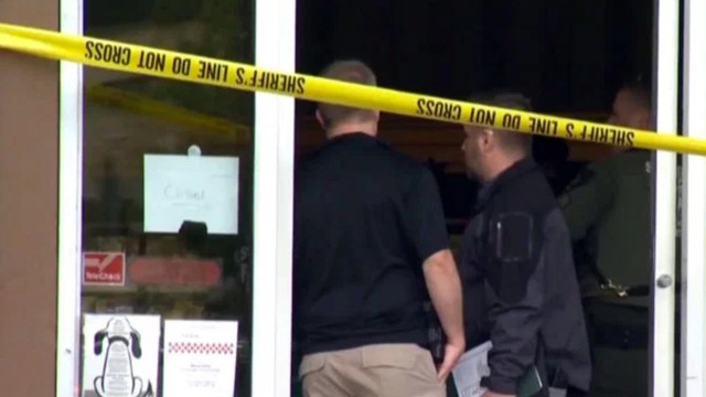 Man reportedly carrying woman’s head walks into grocery store, stabs worker