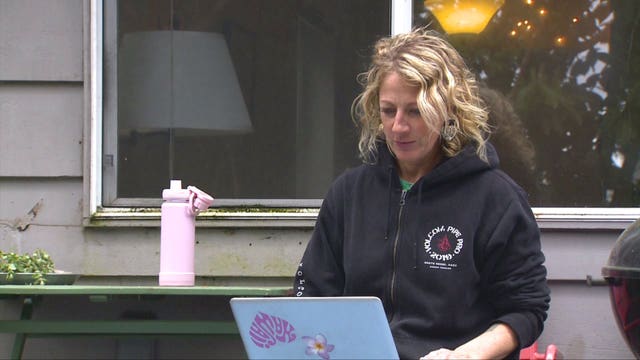 More than 280,000 Washingtonians in limbo waiting for unemployment benefits