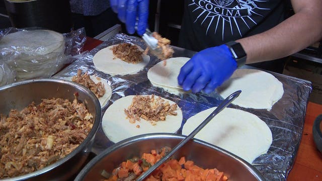 West Seattle restaurants join together to help those in need