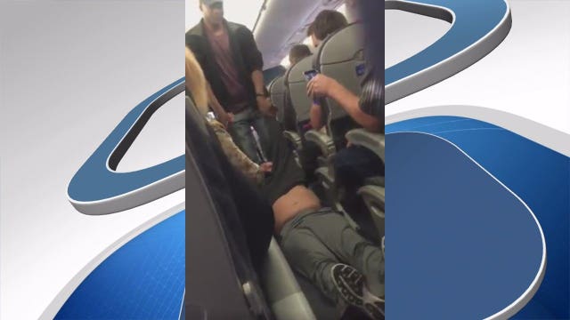 United CEO issues new apology for passenger dragged off flight