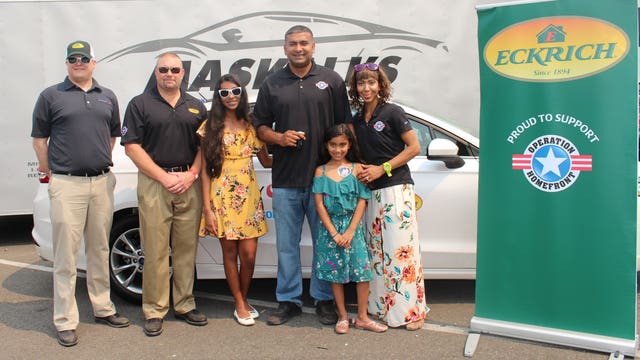 Lakewood veteran surprised with new car at Seafair