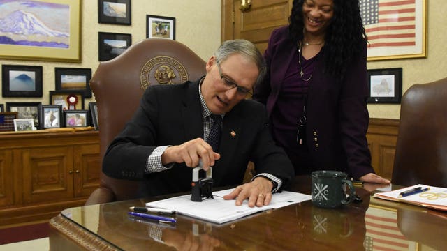 Citing 'unprecedented' outcry from public, Inslee vetoes much-criticized records bill