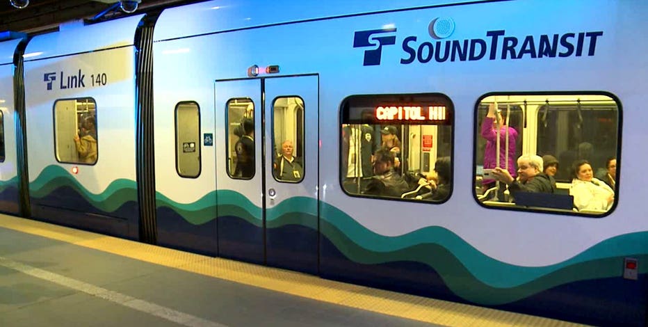 Copper wire theft stalls light rail service before Seahawks Super Bowl parade