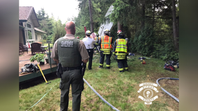 Small plane crashes near Port Orchard, one passenger hospitalized