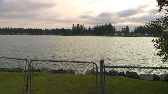 Toxic algae closes Spanaway Lake just in time for holiday weekend