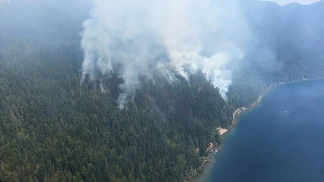 Investigators suspect wildfire burning near Lake Crescent was sparked by people