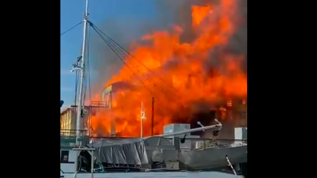 Cause of massive Everett waterfront fire still under investigation