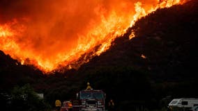 Homes evacuated as Southern California wildfire grows