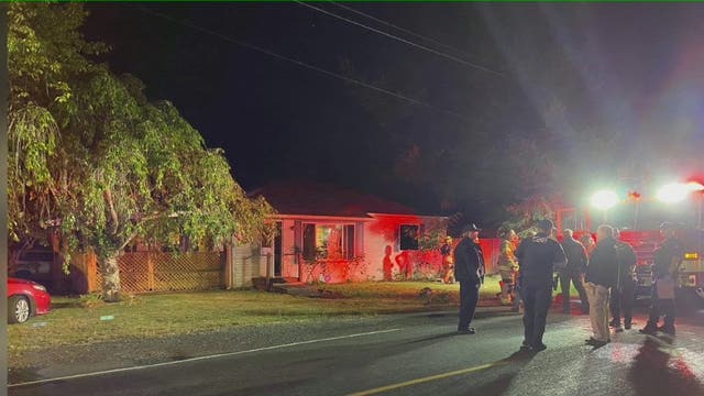One dead, six displaced in Parkland house fire