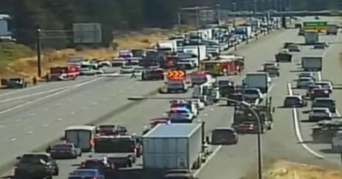 1 injured after multi-car crash on SR 512 in Lakewood | FOX 13 Seattle