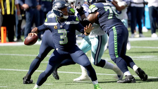 For 2nd time this season, Russell Wilson named NFC Offensive Player of the Week