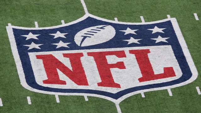 Commentary: Favorable or not, NFL has right to implement COVID protocols for unvaccinated players