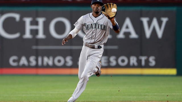 Dee Strange-Gordon’s $14 million option declined by Seattle Mariners