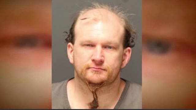 CAPTURED: Dept. of Corrections officers arrest wanted sex offender Steven Stanton in Tacoma