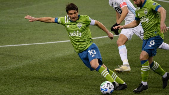 Sounders lock in Nicolas Lodeiro through 2023; coach Brian Schmetzer next?