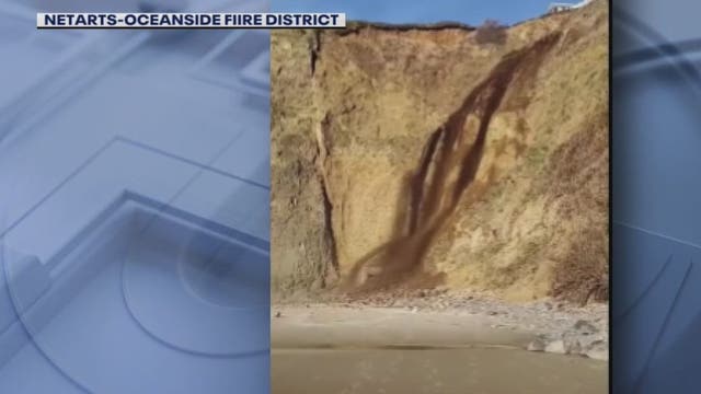Rockslide traps people in Oregon beach tunnel