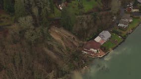 Neighbors wait while landslide continues to move on Kitsap Peninsula